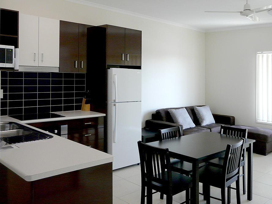 Monterey Apartments Moranbah Exterior photo