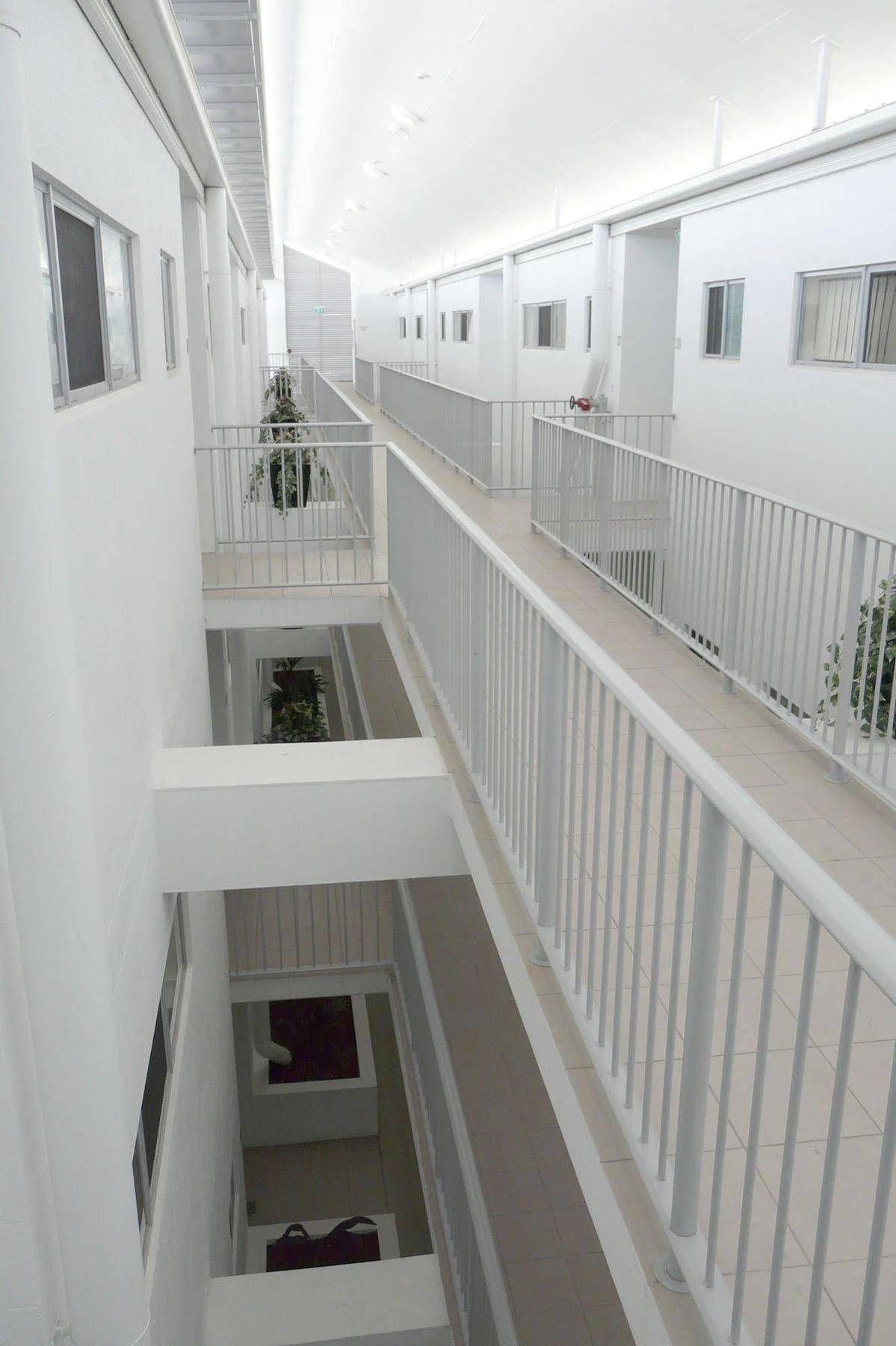 Monterey Apartments Moranbah Exterior photo
